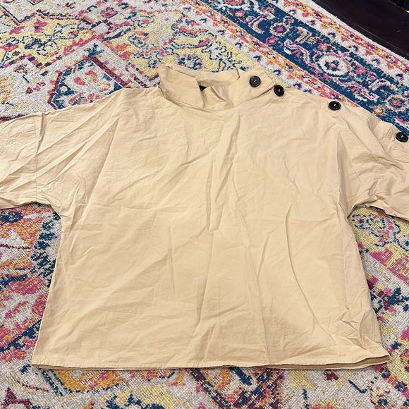 Zara blouse with buttons from collar to sleeve - Picture 2 of 6